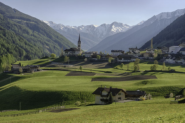 Kirchbhel von St. Jakob talauswrts. (Bildquelle: BERGFEX.it - verlinkt)